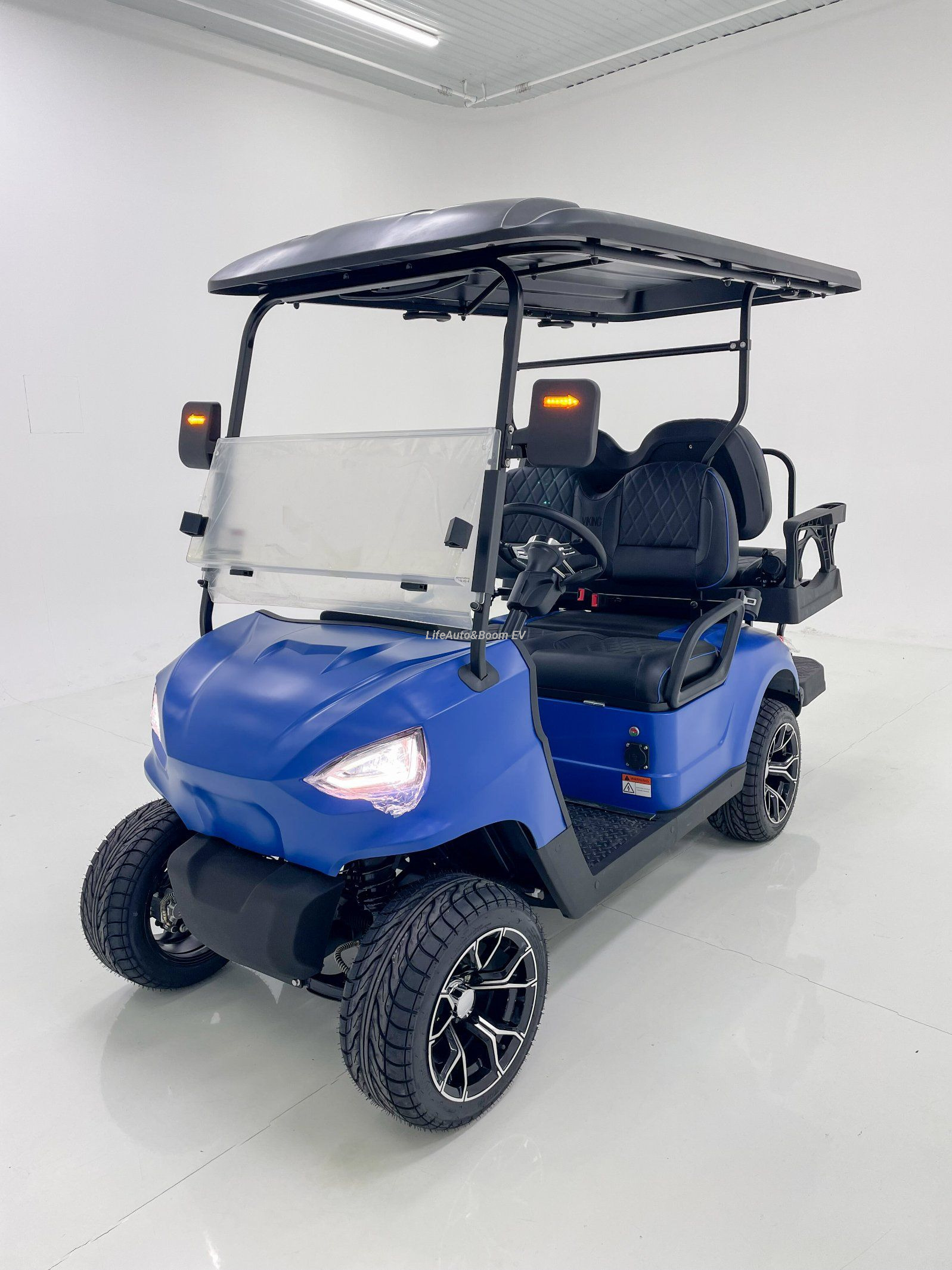 Stylish Look Quick Acceleration Golf Cart with Anti-Slip Surface