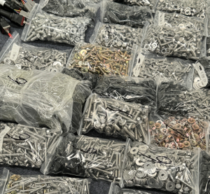 All Nuts And Bolts For 4+2 seater /6F